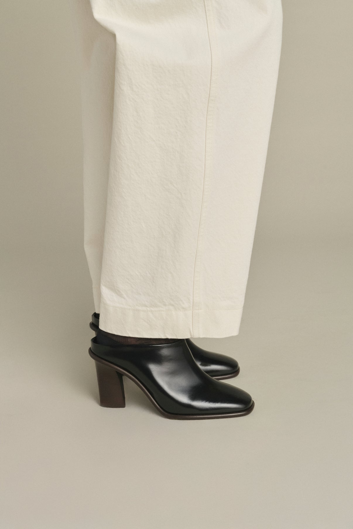 Elba mules - Black - Leather - Women vue 6