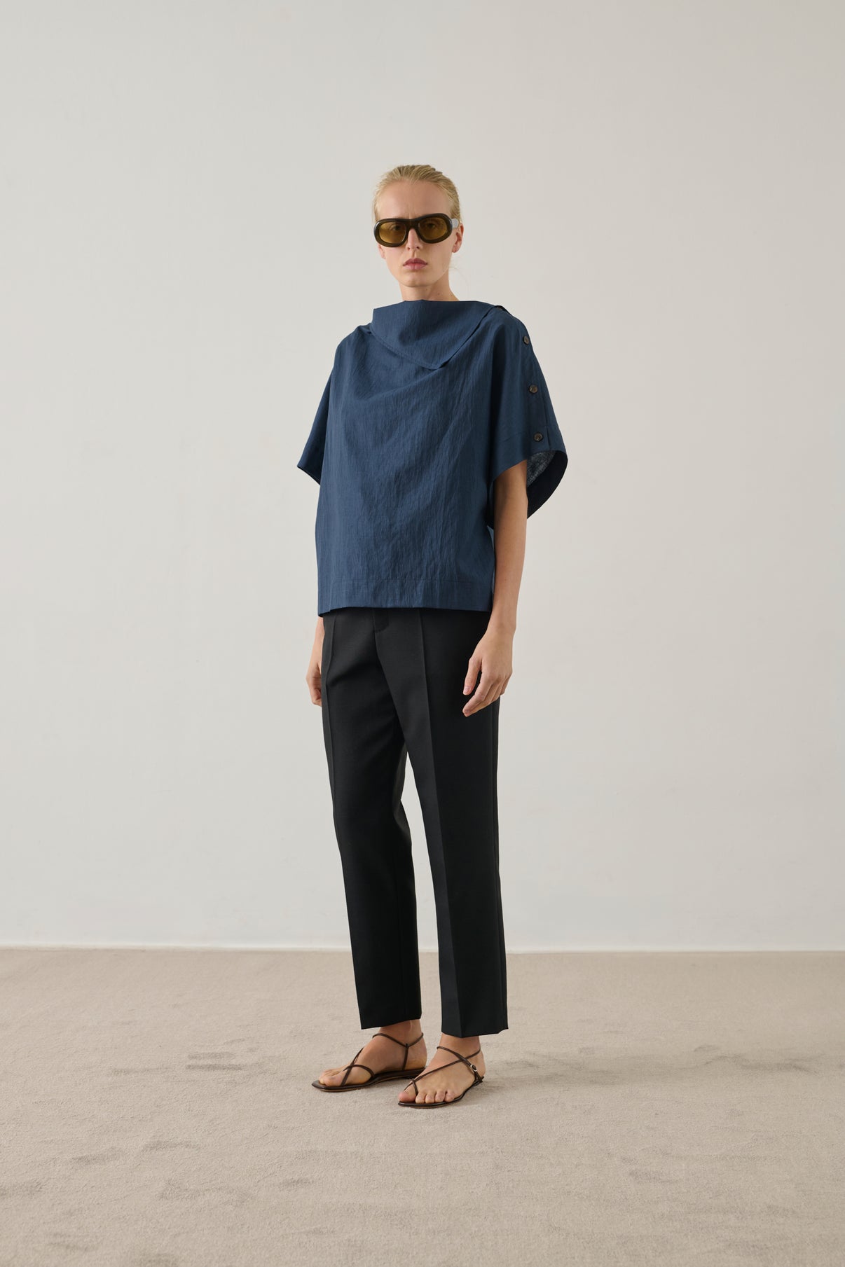 Gabriel trousers - Black - Wool - Women vue 5